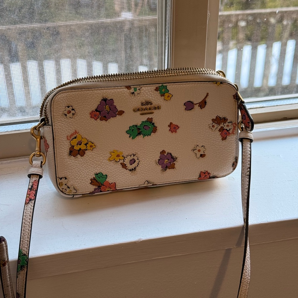 Coach small crossbody bag